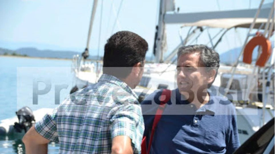 Στην Πρέβεζα για διακοπές ο Ευκλείδης Τσακαλώτος (εικόνες)